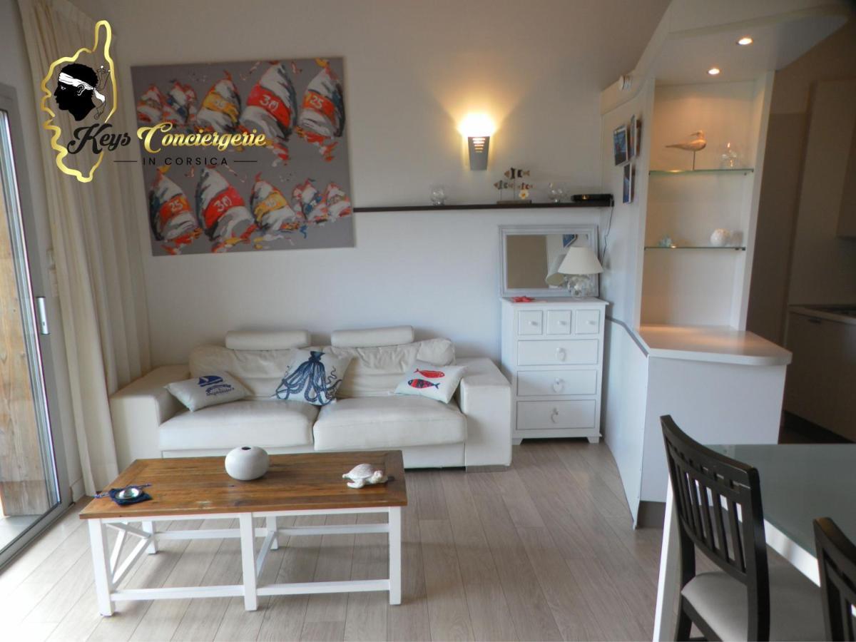 Residence Cala Sultana N62 - 4 Pers Avec Piscine Chauffee- Acces Prive A La Plage De Santa Giulia بورتو فيكشْيو المظهر الخارجي الصورة